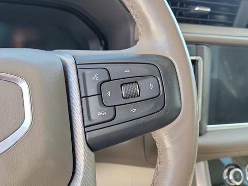 Used 2022 GMC Yukon Denali image 10