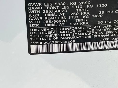 Used 2025 Volkswagen Atlas SEL AWD/4WD image 38