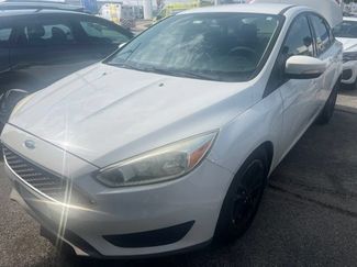 Used 2015 Ford Focus SE FWD video 1