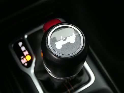 Used 2021 Jeep Wrangler Unlimited Sahara image 20