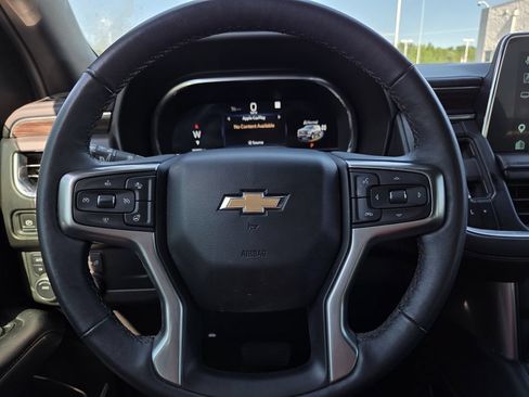 Used 2022 Chevrolet Tahoe LT w/ Luxury Package AWD/4WD image 25