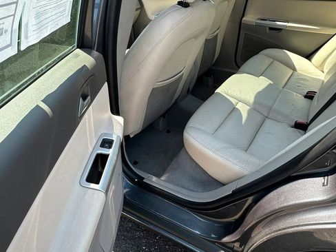 Used 2011 Volvo V50 T5 w/ Preferred Pkg FWD image 34