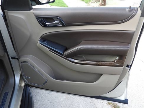 Used 2015 Chevrolet Suburban LT AWD/4WD image 47