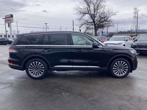 Certified 2023 Lincoln Aviator Reserve w/ Equipment Group 201A image 2