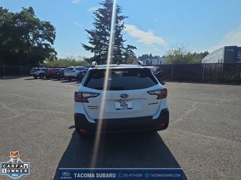 Used 2025 Subaru Outback Onyx Edition AWD/4WD image 4