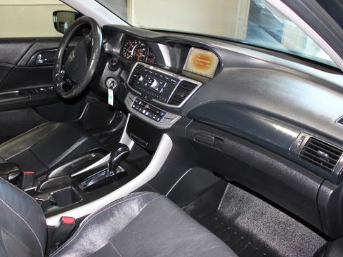 Used 2014 Honda Accord Sport image 26
