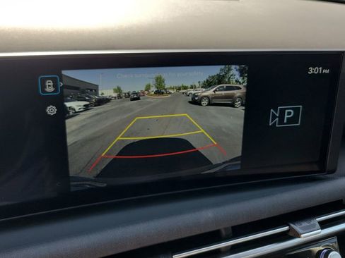Certified 2025 Hyundai Tucson SEL FWD image 18