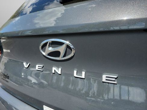 Certified 2026 Hyundai Venue SEL FWD image 29