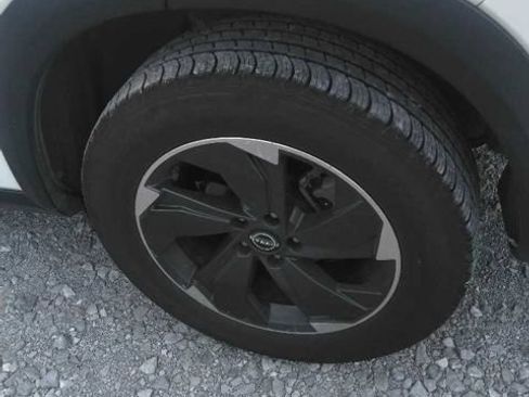 Used 2024 Nissan Rogue SV AWD/4WD image 14