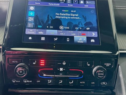 Used 2024 Jeep Grand Cherokee L Laredo image 26