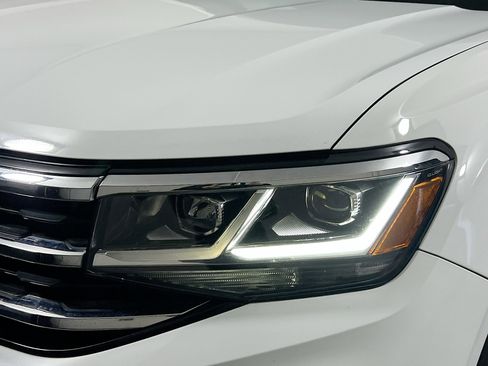 Used 2022 Volkswagen Atlas SE image 11