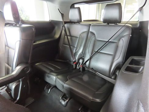 Used 2019 GMC Acadia SLT FWD image 27