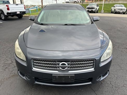 Used 2010 Nissan Maxima 3.5 SV w/ Monitor Pkg FWD image 2