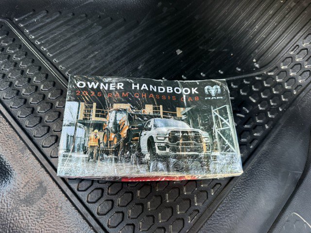 Used 2025 RAM 3500 Tradesman w/ Safety Group AWD/4WD image 24