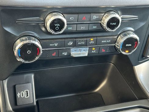 Certified 2025 Ford F150 Lightning XLT AWD/4WD image 19