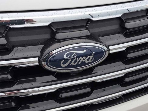 New 2025 Ford Explorer Active w/ Active Comfort Package image 4