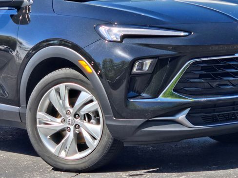 Used 2025 Buick Encore GX Preferred FWD image 3