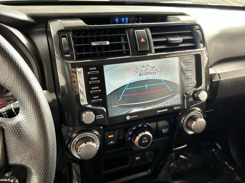 Used 2024 Toyota 4Runner TRD Off-Road image 18