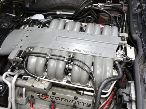 Used 1990 Chevrolet Corvette ZR-1 RWD image 66