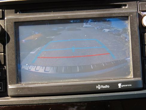 Used 2016 Toyota Sequoia Platinum image 33