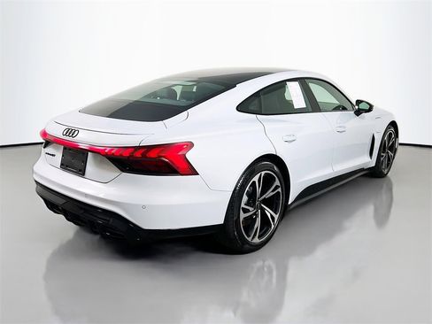 Used 2023 Audi e-tron GT Premium Plus w/ Performance Package image 7