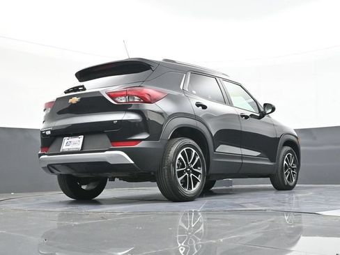 Used 2025 Chevrolet TrailBlazer LT AWD/4WD image 45