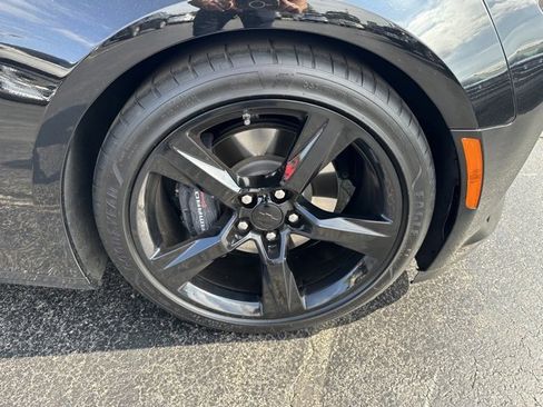Used 2016 Chevrolet Camaro SS image 15