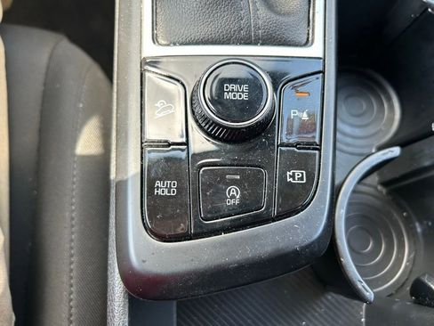 Used 2023 Kia Sportage LX FWD image 27