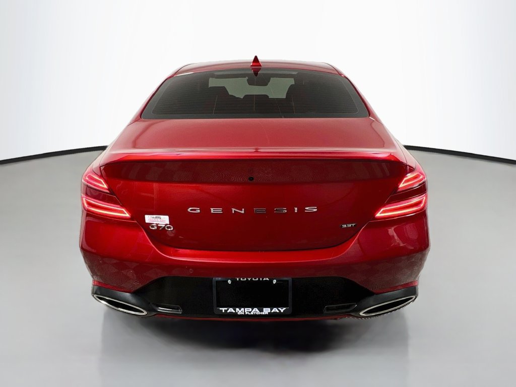 Used 2022 Genesis G70 3.3T RWD image 4