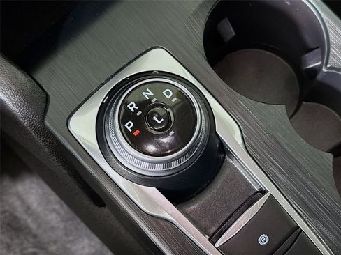 Used 2022 Ford Escape Titanium image 17