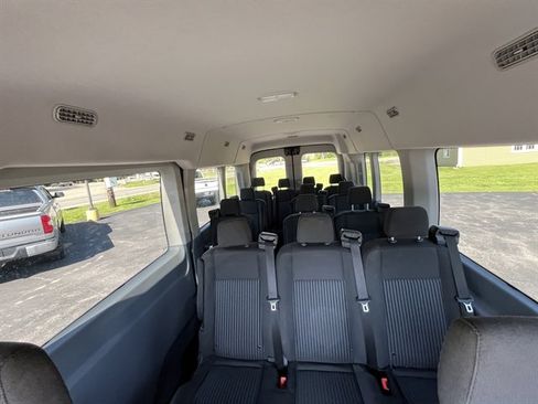 Used 2018 Ford Transit 350 XLT RWD image 28