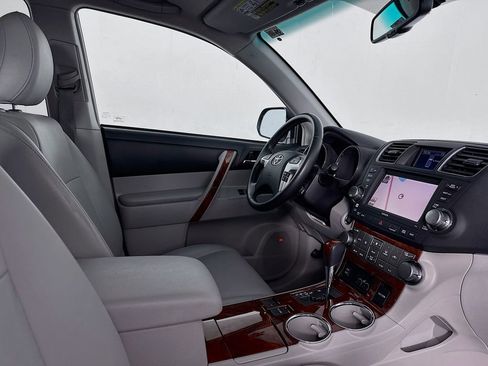 Used 2012 Toyota Highlander Limited image 35