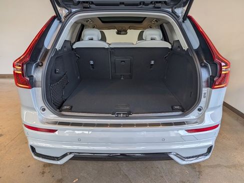 New 2026 Volvo XC60 B5 Ultra w/ Protection Package Premier image 5