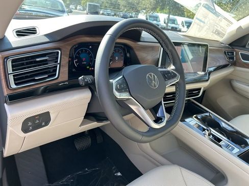 New 2026 Volkswagen Atlas SE image 23