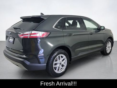 Used 2024 Ford Edge SEL w/ Convenience Package AWD/4WD image 3