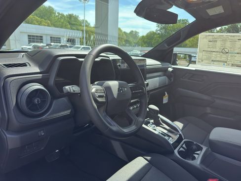 New 2026 Chevrolet Colorado Trail Boss AWD/4WD image 10
