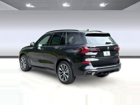 New 2026 BMW X5 sDrive40i w/ M Sport Package RWD image 3