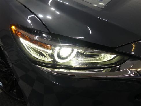 Used 2021 MAZDA MAZDA6 Carbon Edition FWD image 15