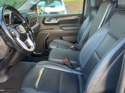 Used 2025 GMC Sierra 1500 SLT image 11