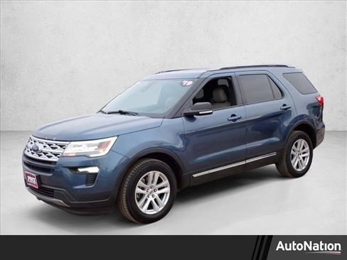 Used 2019 Ford Explorer XLT w/ Equipment Group 202A image 1