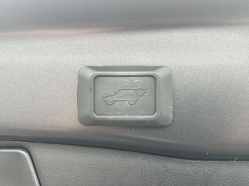 Used 2020 Toyota RAV4 Limited w/ Limited Grade Weather Package AWD/4WD image 30