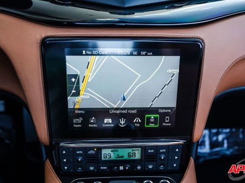 Used 2018 Maserati GranTurismo Sport image 14