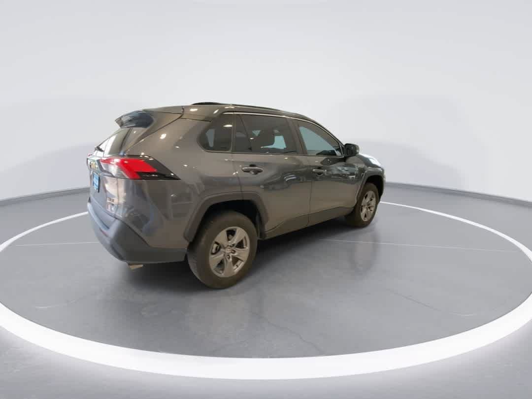 Used 2024 Toyota RAV4 XLE AWD/4WD image 8