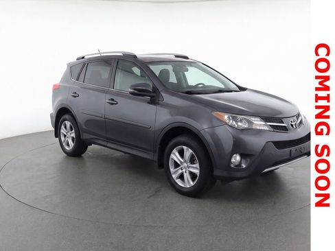 Used 2013 Toyota RAV4 XLE image 3