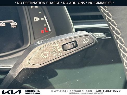 Used 2023 Audi Q8 Premium Plus AWD/4WD image 12