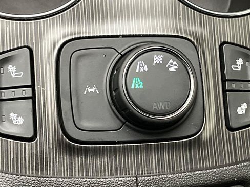 Certified 2023 GMC Acadia SLT AWD/4WD image 20