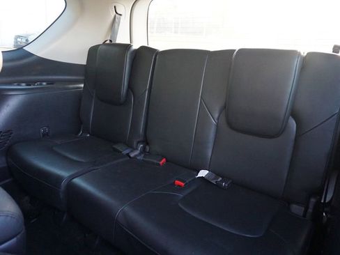 Used 2023 Nissan Armada SL w/ Captain's Chairs Package image 18