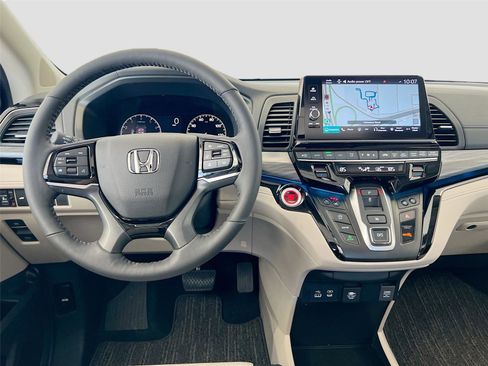 New 2026 Honda Odyssey Elite image 2