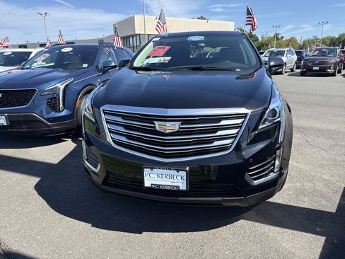 Used 2019 Cadillac XT5 Luxury image 2