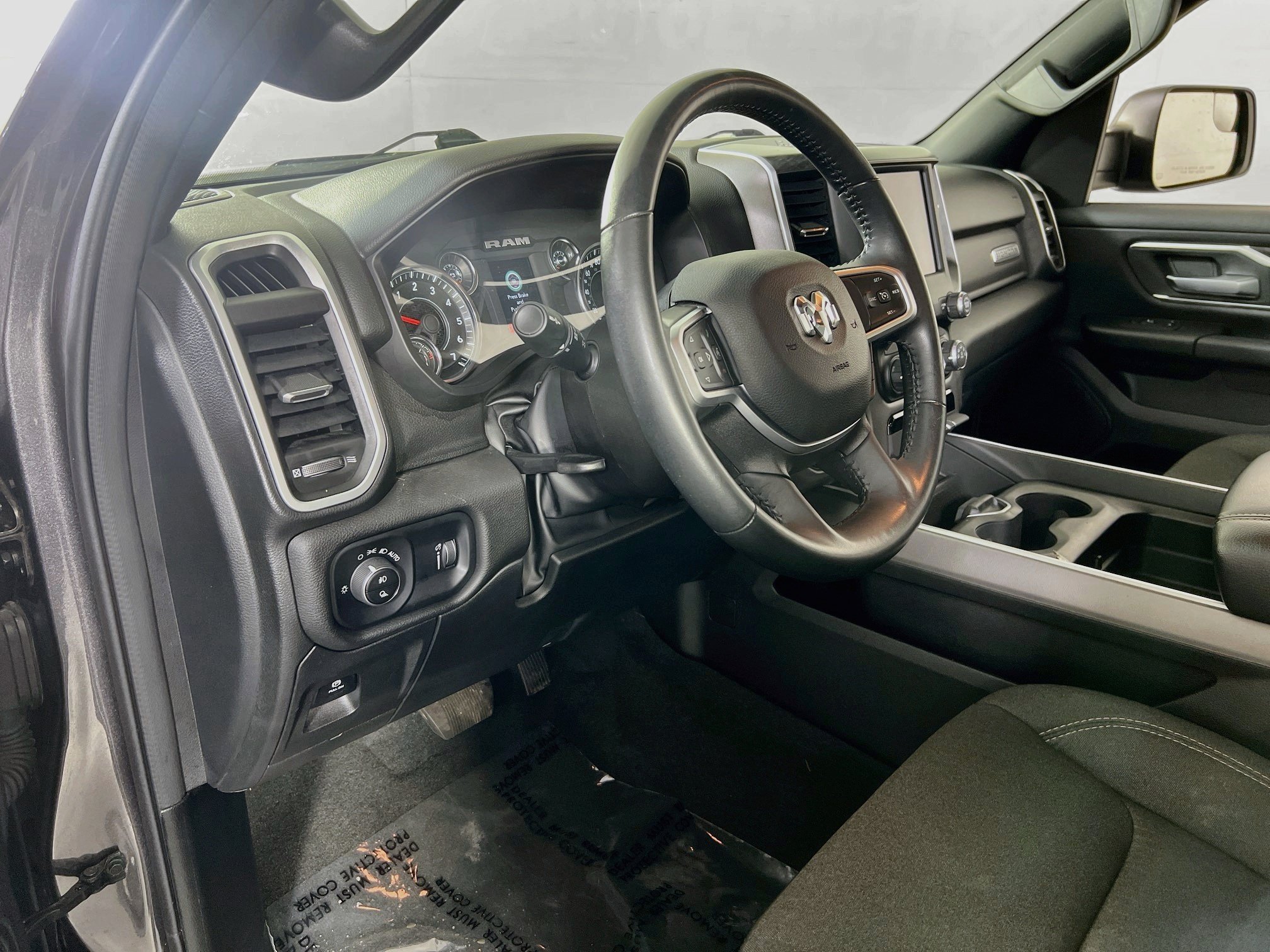 Used 2023 RAM 1500 Big Horn AWD/4WD image 9